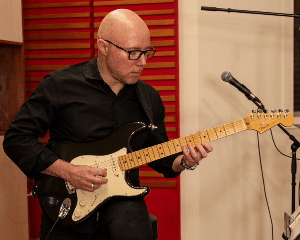 Paolo Manzini guitar guitarist paolomanzini24 chitarrista JBF24